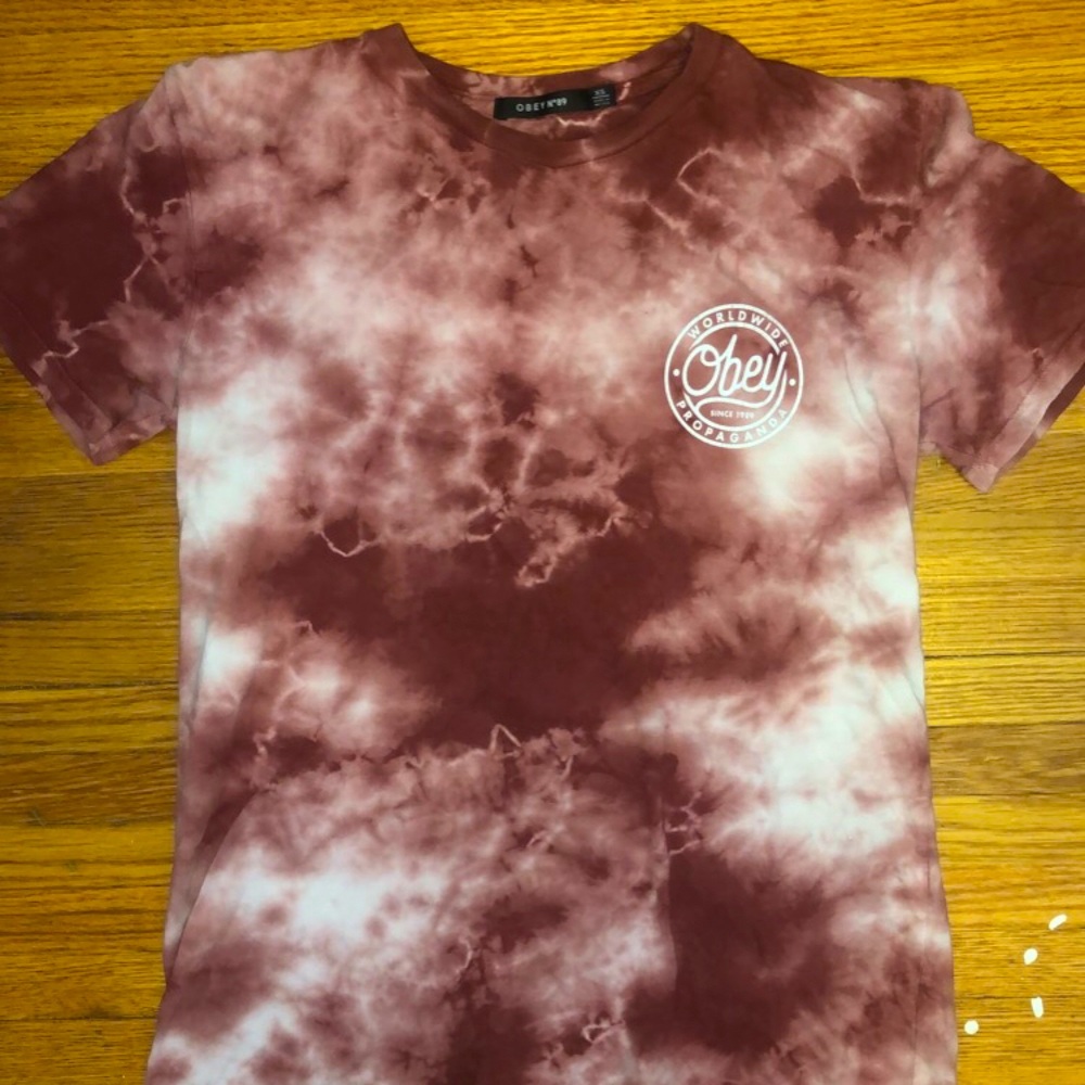 Women’s Obey t-shirt